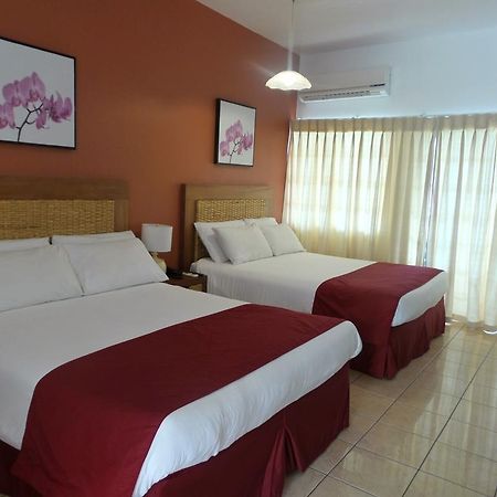 St. George's Flamboyant Hotel & Villas מראה חיצוני תמונה