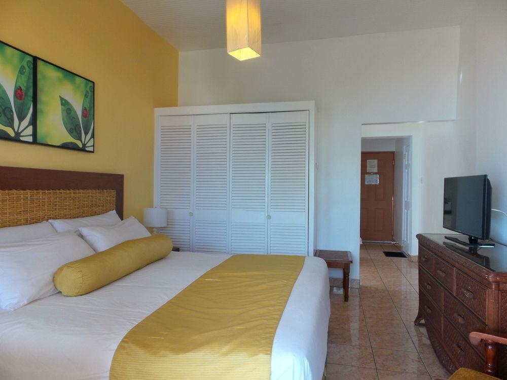St. George's Flamboyant Hotel & Villas מראה חיצוני תמונה